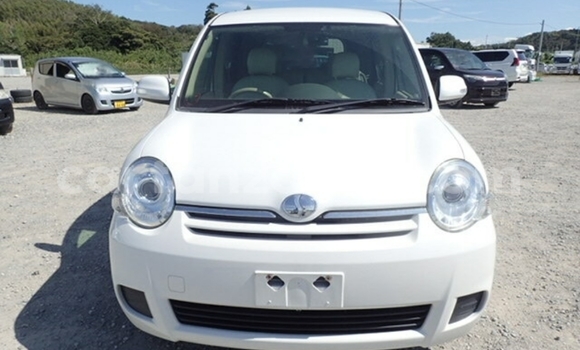 Buy Import Toyota Sienta Other Car in Dar es Salaam in Dar es Salaam