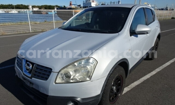 Buy Import Nissan Dualis Silver Car in Dar es Salaam in Dar es Salaam Buy Import Nissan Dualis Silver Car in Dar es Salaam in Dar es Salaam