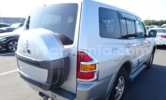 Nunua Imported Mitsubishi Pajero Fedha Gari ndani ya Dar es Salaam nchini Dar es Salaam Nunua Imported Mitsubishi Pajero Fedha Gari ndani ya Dar es Salaam nchini Dar es Salaam