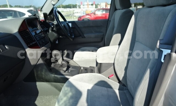 Nunua Imported Mitsubishi Pajero Fedha Gari ndani ya Dar es Salaam nchini Dar es Salaam Nunua Imported Mitsubishi Pajero Fedha Gari ndani ya Dar es Salaam nchini Dar es Salaam