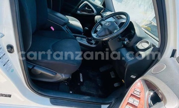 Nunua Mpya Toyota RAV4 Nyeupe Gari ndani ya Dar es Salaam nchini Dar es Salaam Nunua Mpya Toyota RAV4 Nyeupe Gari ndani ya Dar es Salaam nchini Dar es Salaam