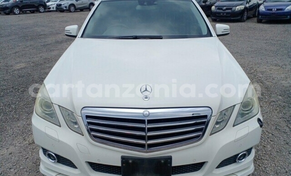 Buy Import Mercedes‒Benz E–Class White Car in Dar es Salaam in Dar es Salaam
