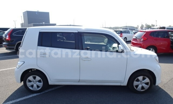 Buy Import Toyota bB White Car in Dar es Salaam in Dar es Salaam Buy Import Toyota bB White Car in Dar es Salaam in Dar es Salaam