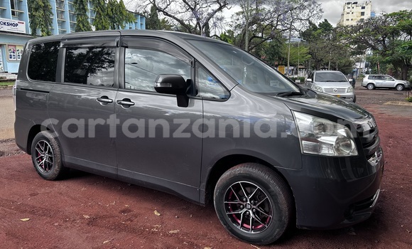 Buy Import Toyota Noah Other Car in Moshi in Kilimanjaro Buy Import Toyota Noah Other Car in Moshi in Kilimanjaro