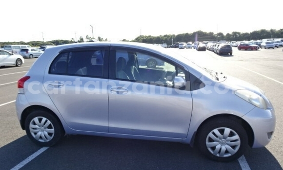 Nunua Imported Toyota Vitz Nyingine Gari ndani ya Dar es Salaam nchini Dar es Salaam Nunua Imported Toyota Vitz Nyingine Gari ndani ya Dar es Salaam nchini Dar es Salaam