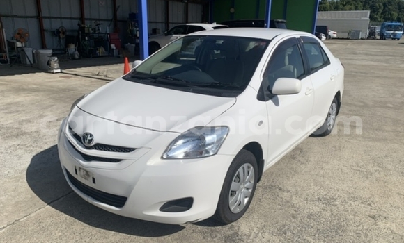 Buy Import Toyota Belta White Car in Dar es Salaam in Dar es Salaam Buy Import Toyota Belta White Car in Dar es Salaam in Dar es Salaam