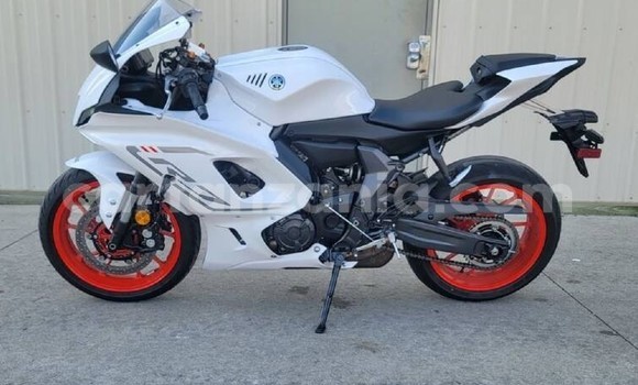 Buy New Yamaha YZF White Bike in Biharamulo in Kagera Buy New Yamaha YZF White Bike in Biharamulo in Kagera