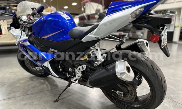 Buy Used Suzuki GSX Blue Bike in Bagamoyo in Pwani Buy Used Suzuki GSX Blue Bike in Bagamoyo in Pwani