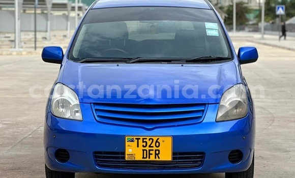 Nunua Ilio tumika Toyota Spacio Bluu Gari ndani ya Dar es Salaam nchini Dar es Salaam