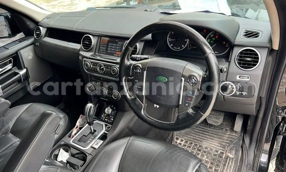 Nunua Ilio tumika Land Rover Discovery Nyeusi Gari ndani ya Dar es Salaam nchini Dar es Salaam Nunua Ilio tumika Land Rover Discovery Nyeusi Gari ndani ya Dar es Salaam nchini Dar es Salaam