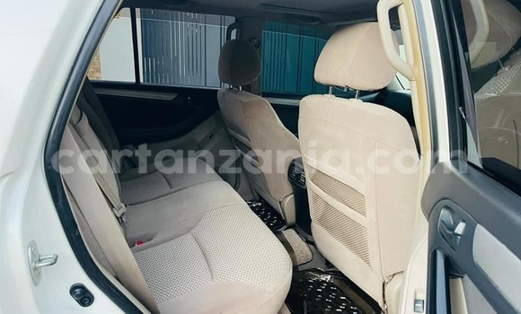 Buy Used Toyota Surf White Car in Dar es Salaam in Dar es Salaam Buy Used Toyota Surf White Car in Dar es Salaam in Dar es Salaam