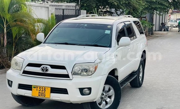 Buy Used Toyota Surf White Car in Dar es Salaam in Dar es Salaam Buy Used Toyota Surf White Car in Dar es Salaam in Dar es Salaam