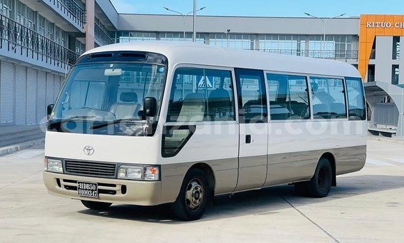 Buy Used Toyota Coaster White Car in Dar es Salaam in Dar es Salaam Buy Used Toyota Coaster White Car in Dar es Salaam in Dar es Salaam