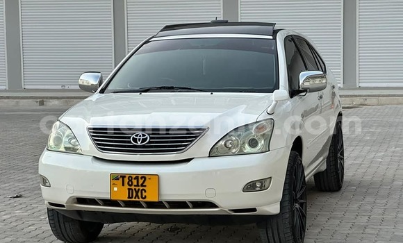 Buy Used Toyota Harrier White Car in Dar es Salaam in Dar es Salaam Buy Used Toyota Harrier White Car in Dar es Salaam in Dar es Salaam