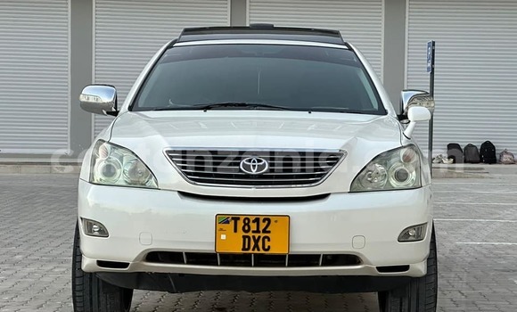 Buy Used Toyota Harrier White Car in Dar es Salaam in Dar es Salaam Buy Used Toyota Harrier White Car in Dar es Salaam in Dar es Salaam