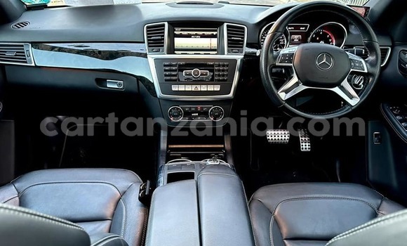 Buy Used Mercedes‒Benz ML–Class White Car in Dar es Salaam in Dar es Salaam Buy Used Mercedes‒Benz ML–Class White Car in Dar es Salaam in Dar es Salaam