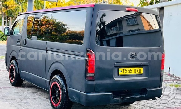 Buy Used Toyota Hiace Black Car in Dar es Salaam in Dar es Salaam Buy Used Toyota Hiace Black Car in Dar es Salaam in Dar es Salaam
