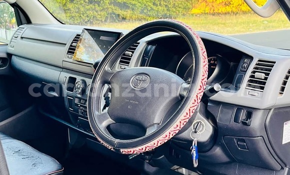 Buy Used Toyota Hiace Black Car in Dar es Salaam in Dar es Salaam Buy Used Toyota Hiace Black Car in Dar es Salaam in Dar es Salaam