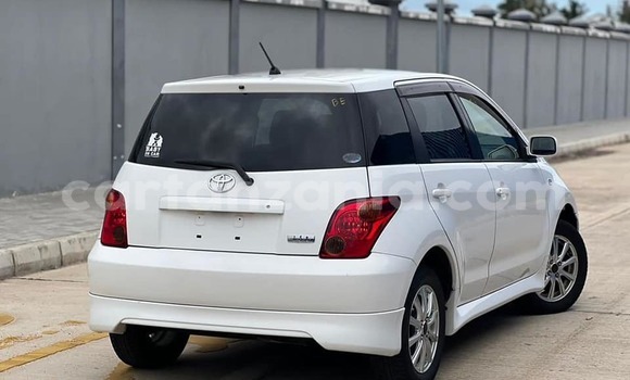 Buy Used Toyota IST White Car in Dar es Salaam in Dar es Salaam Buy Used Toyota IST White Car in Dar es Salaam in Dar es Salaam