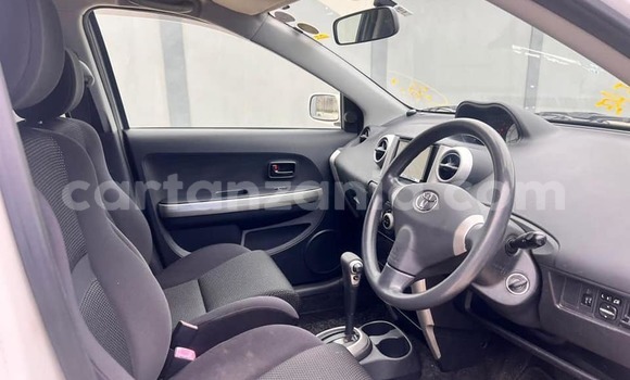Buy Used Toyota IST White Car in Dar es Salaam in Dar es Salaam Buy Used Toyota IST White Car in Dar es Salaam in Dar es Salaam