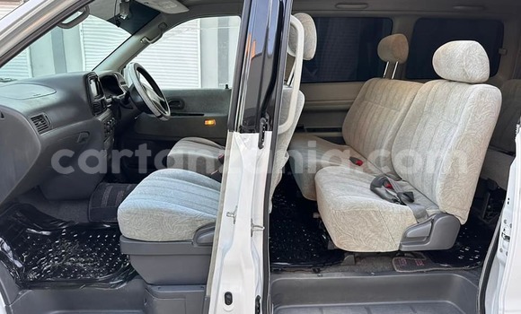 Nunua Ilio tumika Toyota Noah Nyeupe Gari ndani ya Dar es Salaam nchini Dar es Salaam Nunua Ilio tumika Toyota Noah Nyeupe Gari ndani ya Dar es Salaam nchini Dar es Salaam