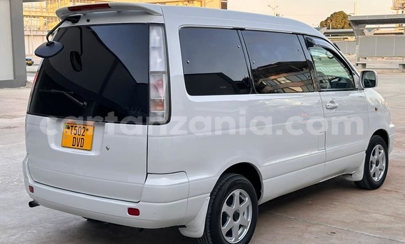Nunua Ilio tumika Toyota Noah Nyeupe Gari ndani ya Dar es Salaam nchini Dar es Salaam Nunua Ilio tumika Toyota Noah Nyeupe Gari ndani ya Dar es Salaam nchini Dar es Salaam