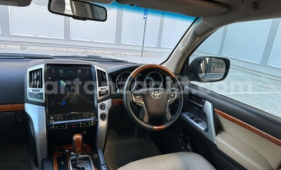 Buy Used Toyota Land Cruiser Black Car in Dar es Salaam in Dar es Salaam Buy Used Toyota Land Cruiser Black Car in Dar es Salaam in Dar es Salaam