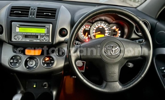 Buy Used Toyota RAV4 White Car in Dar es Salaam in Dar es Salaam Buy Used Toyota RAV4 White Car in Dar es Salaam in Dar es Salaam