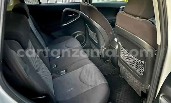 Buy Used Toyota RAV4 White Car in Dar es Salaam in Dar es Salaam Buy Used Toyota RAV4 White Car in Dar es Salaam in Dar es Salaam