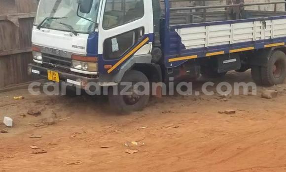 Nunua Ilio tumika Mitsubishi Fuso Fighter Nyeupe Lori ndani ya Mbinga nchini Ruvuma Nunua Ilio tumika Mitsubishi Fuso Fighter Nyeupe Lori ndani ya Mbinga nchini Ruvuma