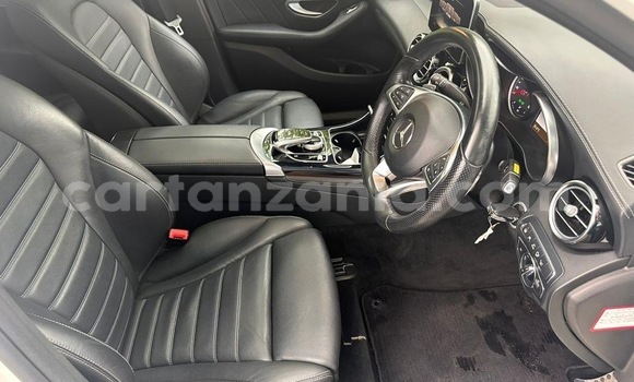 Buy Import Mercedes‒Benz GL–Class White Car in Dar es Salaam in Dar es Salaam Buy Import Mercedes‒Benz GL–Class White Car in Dar es Salaam in Dar es Salaam