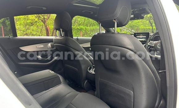 Buy Import Mercedes‒Benz GL–Class White Car in Dar es Salaam in Dar es Salaam Buy Import Mercedes‒Benz GL–Class White Car in Dar es Salaam in Dar es Salaam