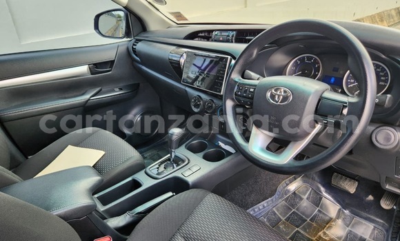 Nunua Ilio tumika Toyota Hilux Fedha Gari ndani ya Dar es Salaam nchini Dar es Salaam Nunua Ilio tumika Toyota Hilux Fedha Gari ndani ya Dar es Salaam nchini Dar es Salaam