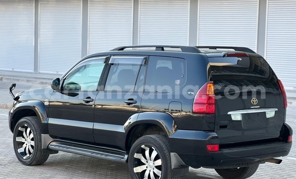 Nunua Imported Toyota Land Cruiser Prado Nyeusi Gari ndani ya Dar es Salaam nchini Dar es Salaam Nunua Imported Toyota Land Cruiser Prado Nyeusi Gari ndani ya Dar es Salaam nchini Dar es Salaam