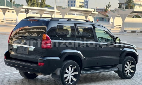 Nunua Imported Toyota Land Cruiser Prado Nyeusi Gari ndani ya Dar es Salaam nchini Dar es Salaam Nunua Imported Toyota Land Cruiser Prado Nyeusi Gari ndani ya Dar es Salaam nchini Dar es Salaam
