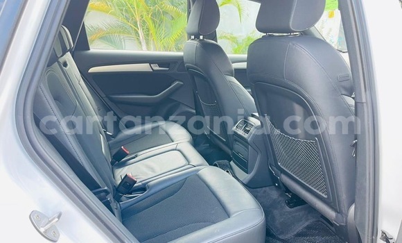 Buy Import Audi Q5 White Car in Dar es Salaam in Dar es Salaam Buy Import Audi Q5 White Car in Dar es Salaam in Dar es Salaam