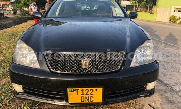 Nunua Ilio tumika Toyota Crown Nyeusi Gari ndani ya Dar es Salaam nchini Dar es Salaam Nunua Ilio tumika Toyota Crown Nyeusi Gari ndani ya Dar es Salaam nchini Dar es Salaam