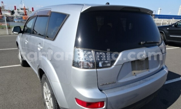 Nunua Imported Mitsubishi Outlander Fedha Gari ndani ya Dar es Salaam nchini Dar es Salaam Nunua Imported Mitsubishi Outlander Fedha Gari ndani ya Dar es Salaam nchini Dar es Salaam