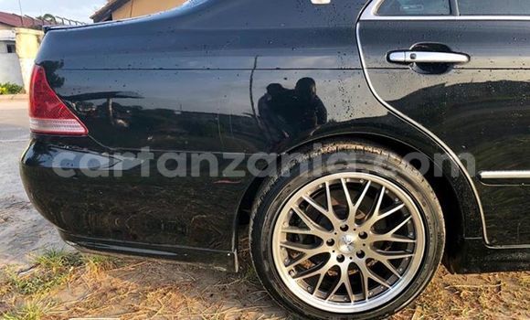 Nunua Ilio tumika Toyota Crown Nyeusi Gari ndani ya Dar es Salaam nchini Dar es Salaam Nunua Ilio tumika Toyota Crown Nyeusi Gari ndani ya Dar es Salaam nchini Dar es Salaam