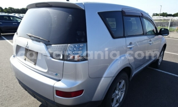 Nunua Imported Mitsubishi Outlander Fedha Gari ndani ya Dar es Salaam nchini Dar es Salaam Nunua Imported Mitsubishi Outlander Fedha Gari ndani ya Dar es Salaam nchini Dar es Salaam