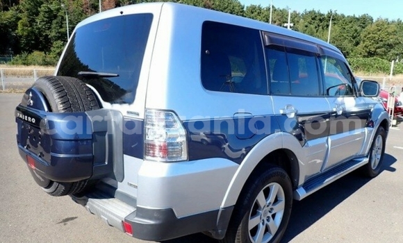 Buy Import Mitsubishi Pajero Silver Car in Dar es Salaam in Dar es Salaam Buy Import Mitsubishi Pajero Silver Car in Dar es Salaam in Dar es Salaam