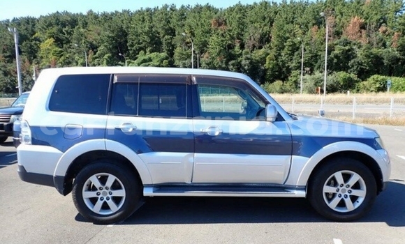 Buy Import Mitsubishi Pajero Silver Car in Dar es Salaam in Dar es Salaam Buy Import Mitsubishi Pajero Silver Car in Dar es Salaam in Dar es Salaam