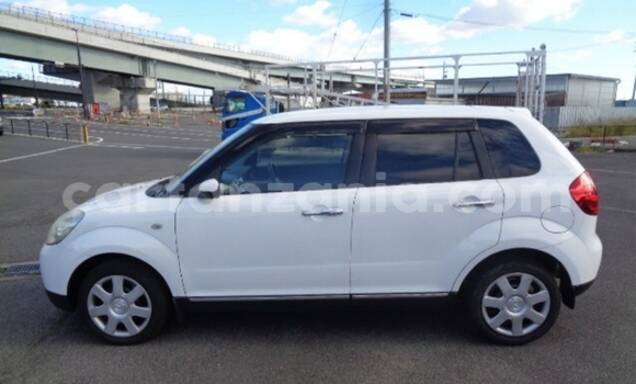 Nunua Imported Mazda Verisa Nyeupe Gari ndani ya Dar es Salaam nchini Dar es Salaam Nunua Imported Mazda Verisa Nyeupe Gari ndani ya Dar es Salaam nchini Dar es Salaam