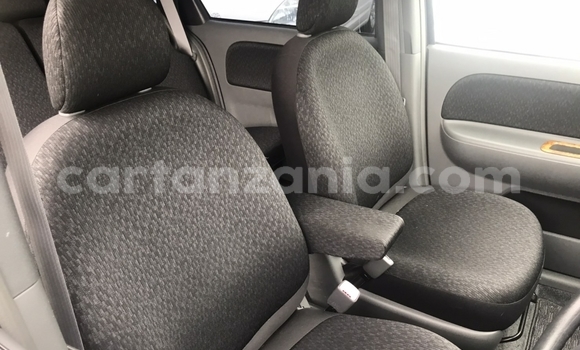 Nunua Imported Toyota Sienta Brown Gari ndani ya Dar es Salaam nchini Dar es Salaam Nunua Imported Toyota Sienta Brown Gari ndani ya Dar es Salaam nchini Dar es Salaam