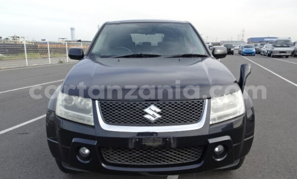 Nunua Imported Suzuki Escudo Nyeusi Gari ndani ya Dar es Salaam nchini Dar es Salaam