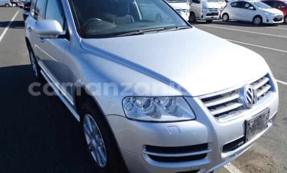 Nunua Imported Volkswagen Touareg Fedha Gari ndani ya Dar es Salaam nchini Dar es Salaam Nunua Imported Volkswagen Touareg Fedha Gari ndani ya Dar es Salaam nchini Dar es Salaam