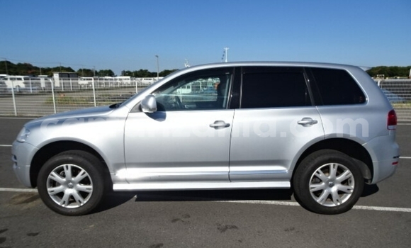 Nunua Imported Volkswagen Touareg Fedha Gari ndani ya Dar es Salaam nchini Dar es Salaam Nunua Imported Volkswagen Touareg Fedha Gari ndani ya Dar es Salaam nchini Dar es Salaam