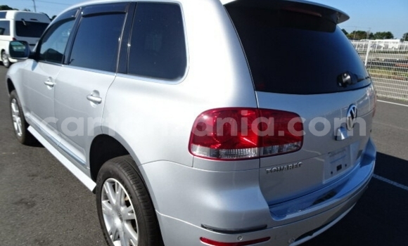Nunua Imported Volkswagen Touareg Fedha Gari ndani ya Dar es Salaam nchini Dar es Salaam Nunua Imported Volkswagen Touareg Fedha Gari ndani ya Dar es Salaam nchini Dar es Salaam