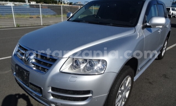 Nunua Imported Volkswagen Touareg Fedha Gari ndani ya Dar es Salaam nchini Dar es Salaam Nunua Imported Volkswagen Touareg Fedha Gari ndani ya Dar es Salaam nchini Dar es Salaam
