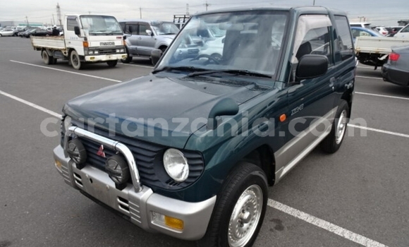 Nunua Imported Mitsubishi Pajero Mini Kijani Gari ndani ya Dar es Salaam nchini Dar es Salaam Nunua Imported Mitsubishi Pajero Mini Kijani Gari ndani ya Dar es Salaam nchini Dar es Salaam